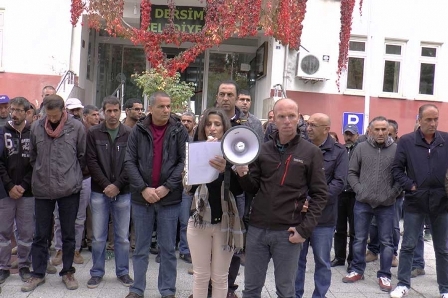 Dersimde belediye işçileri kayyumları protesto etti