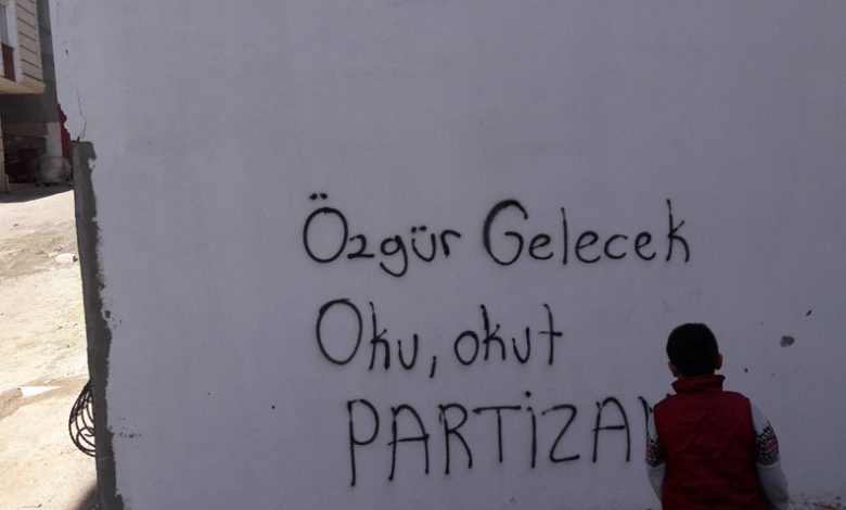 aydin okurlari ozgur gelecek yalniz degil